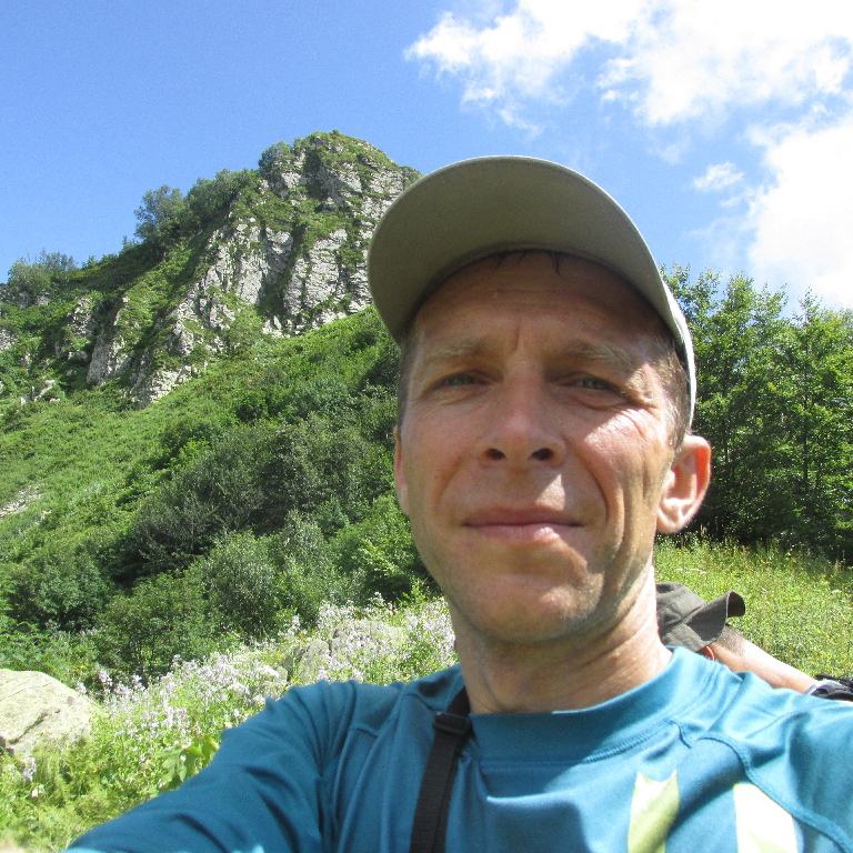 Денис Гид-экскурсовод. Краевед. Проводник в горы.