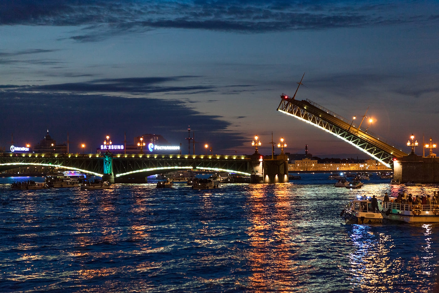 Когда разводится Троицкий мост