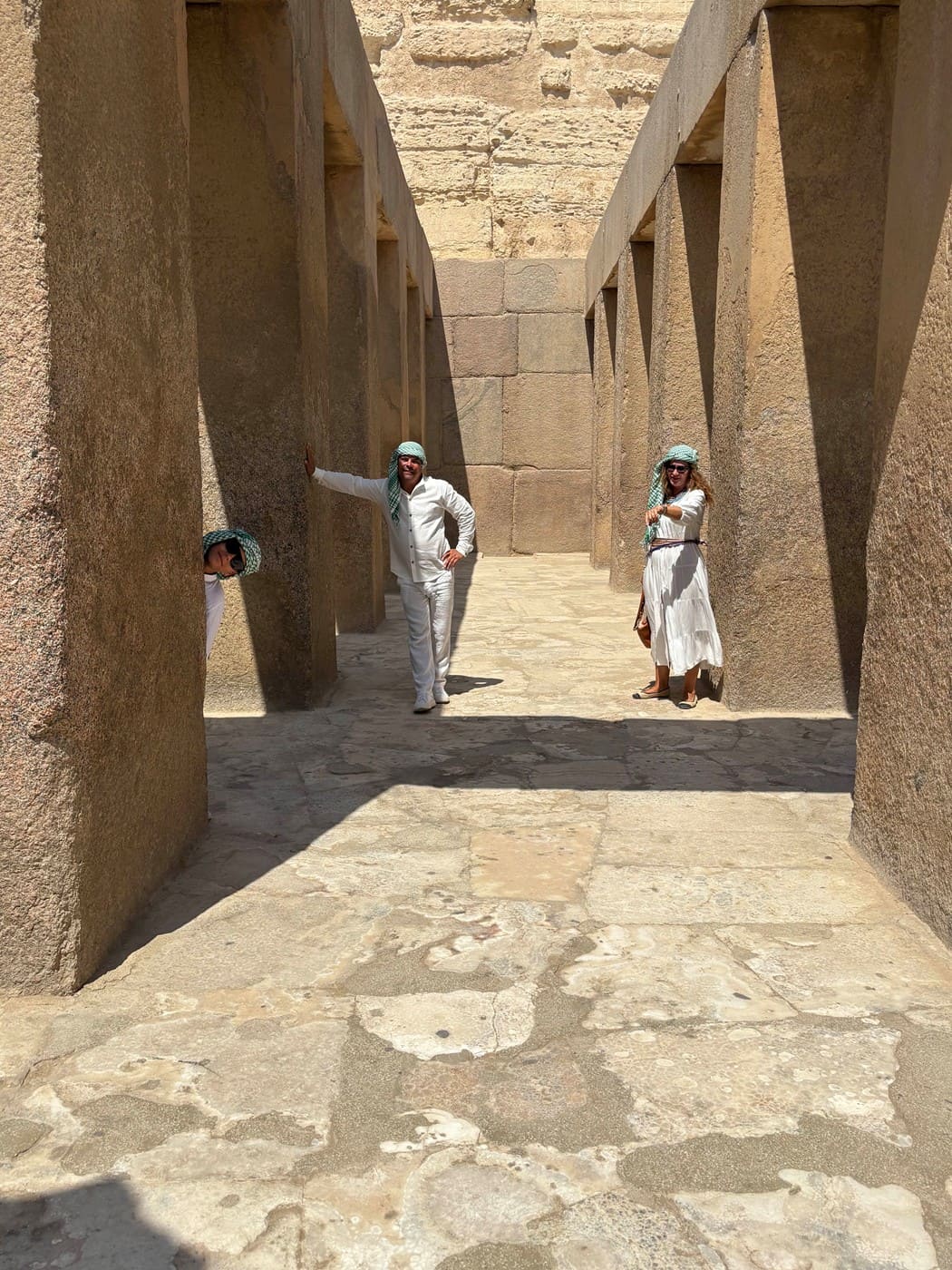 Колонны храма