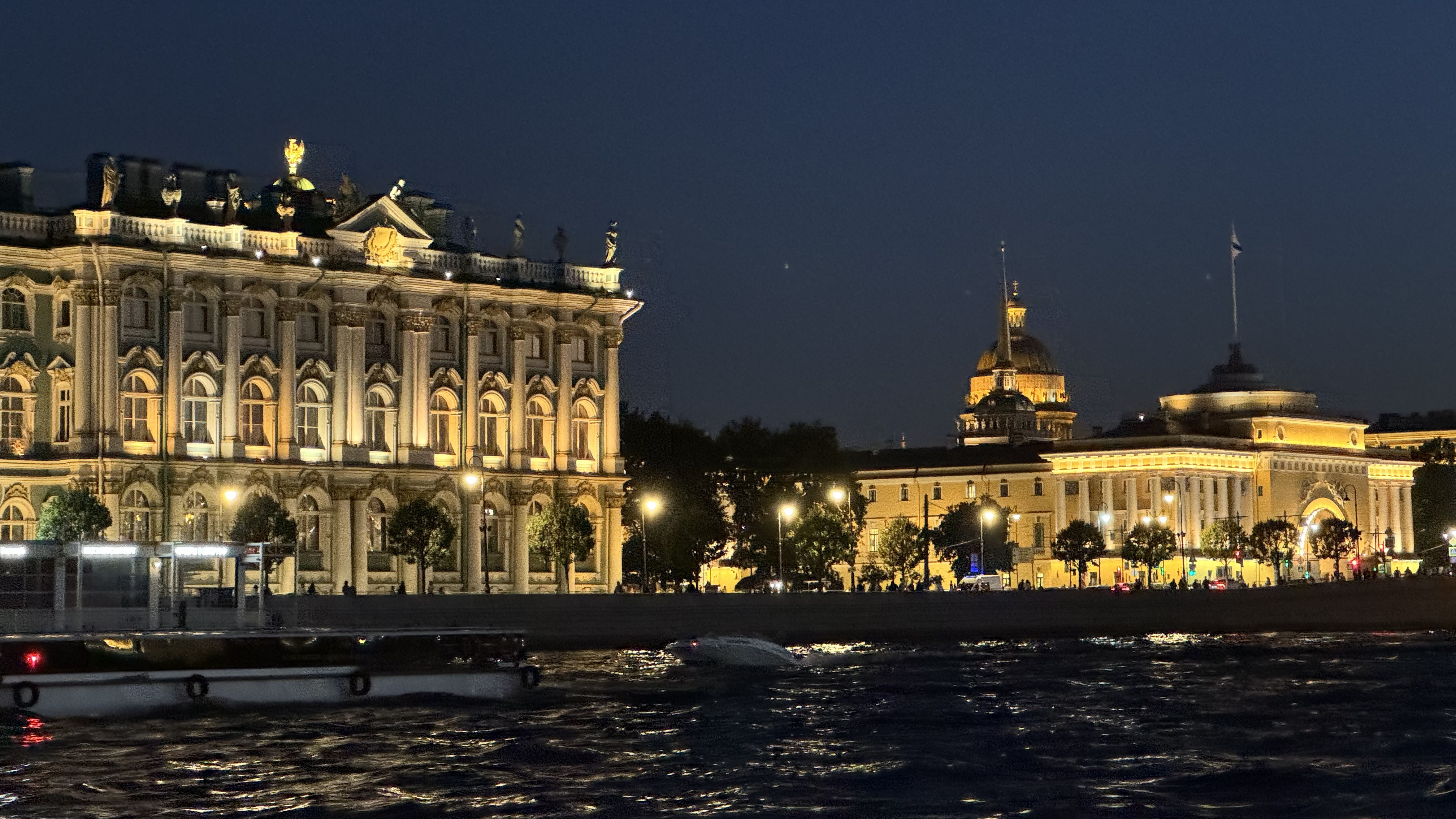 Дискотека под разводными мостами