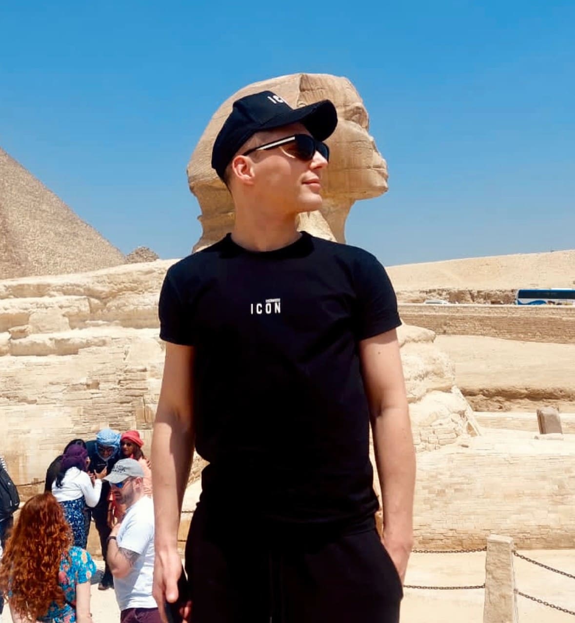 Туристы у Сфинкса