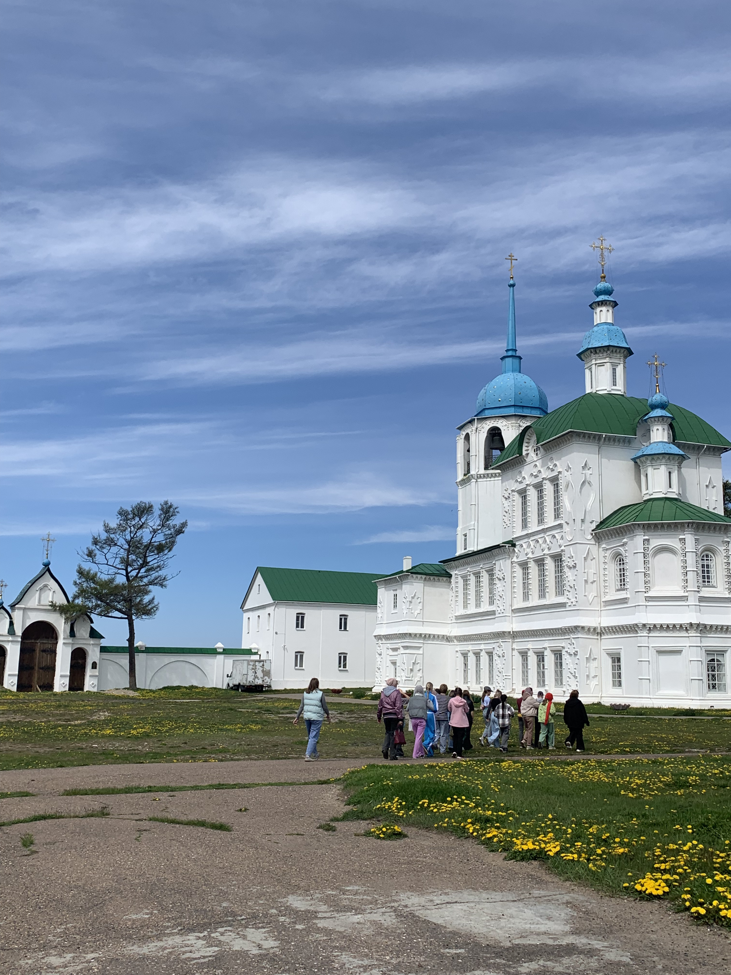 Сокровища Байкала: от природных видов до горячих источников