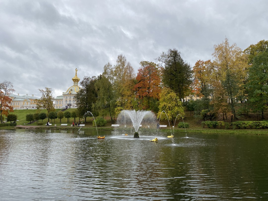 Экскурсия в петергоф с посещением дворца. Экскурсия в петергоф с посещением дворца