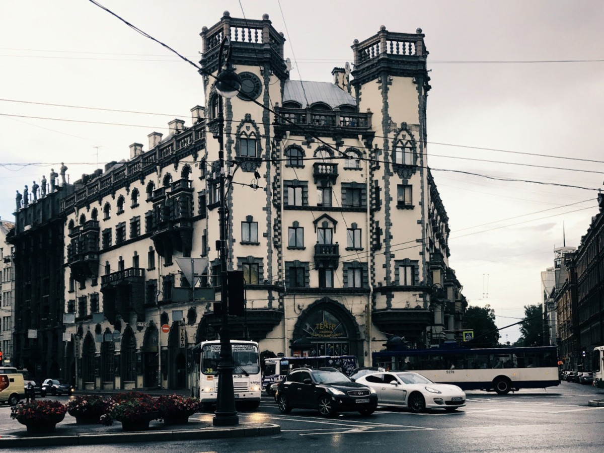 Мобильный квест в Петербурге «Тайны Петроградской стороны» 🧭 цена ...