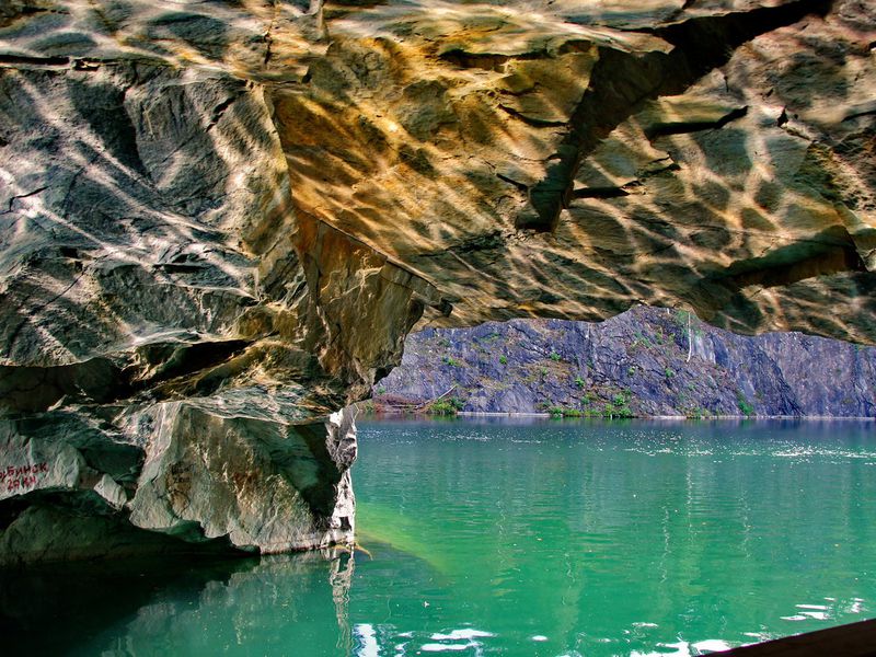 Групповая экскурсия в горный парк Рускеала (4/18)