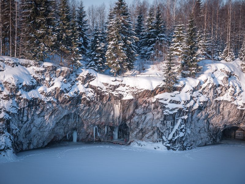 Групповая экскурсия в горный парк Рускеала (16/18)