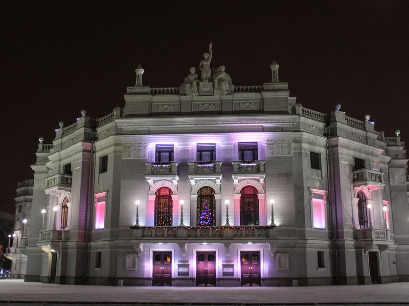 Таинственный Екатеринбург: по следам преданий и легенд (4/12)