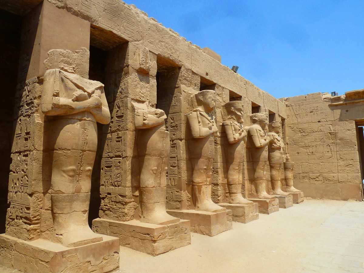 Весенний тур в Египет: 2 дня в Сахаре, пляжный отдых в Хургаде и пирамиды (3/11)