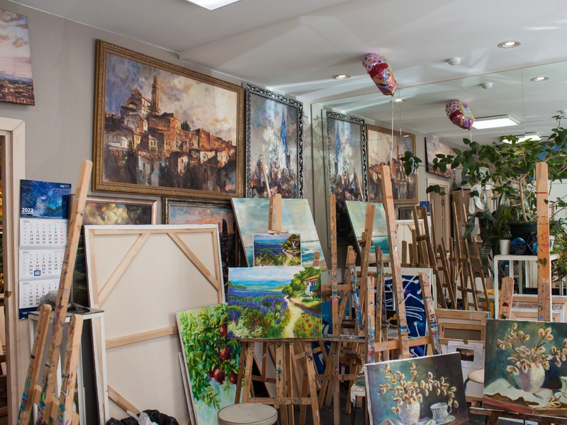 От ранней Ахматовой до позднего Шнурова — прогулка по Петербургу с культурологом (10/13)