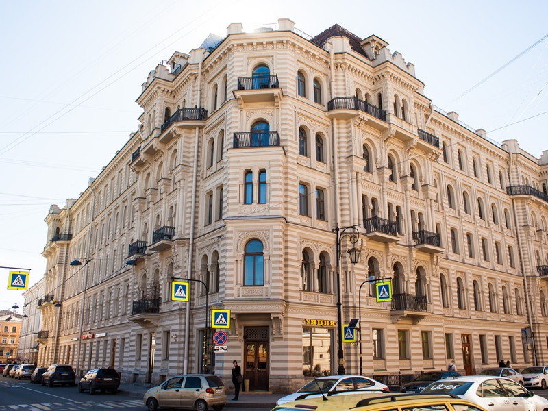 От ранней Ахматовой до позднего Шнурова — прогулка по Петербургу с культурологом (4/13)