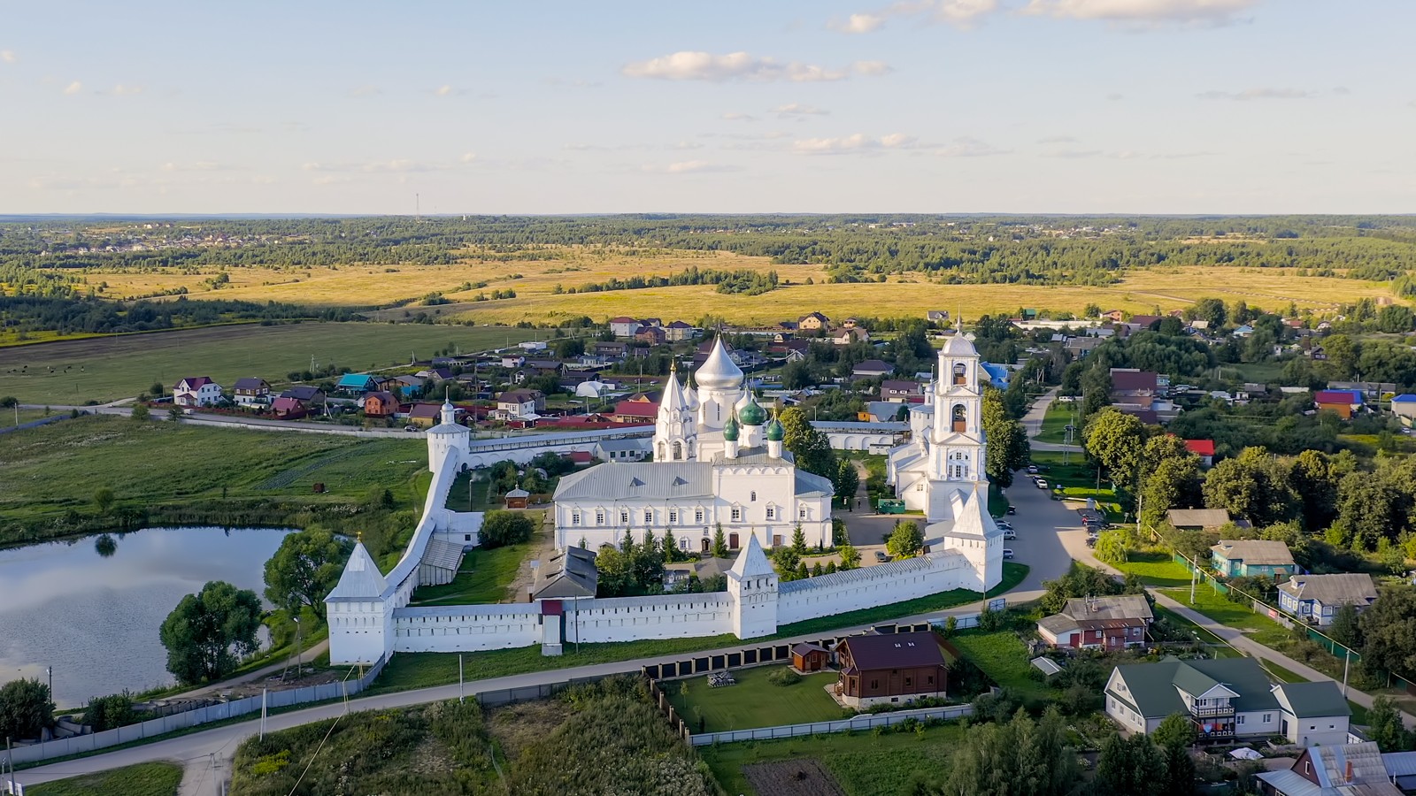 Переславль залесский горенский монастырь. Переславль залесский экскурсии индивидуальные. Переславль-залесский э. Переславль залесский экскурсии индивидуальные. Переславль-залесский сретенский новодевичий монастырь.