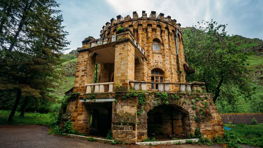 Обзорная экскурсия по кисловодску. Экскурсия из кисловодска в нальчик. Экскурсия из кисловодска в нальчик. Нальчик обзорная экскурсия по городу. Долина нарзанов кисловодск экскурсия.