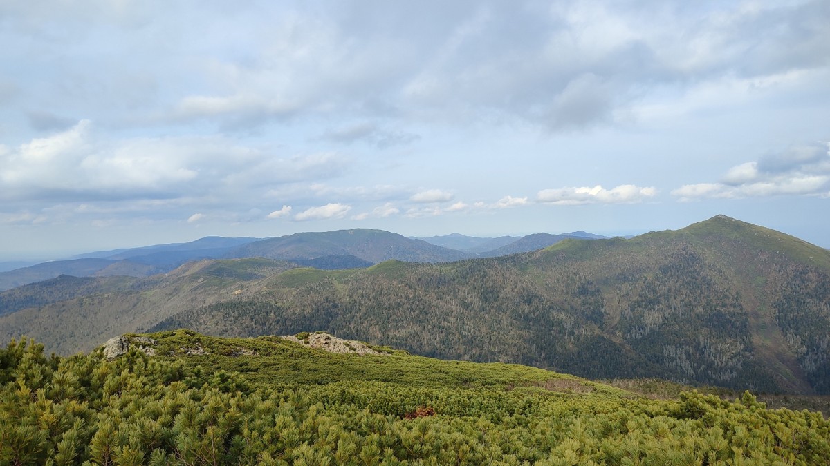 Подъём на пик Чехова: необыкновенный Сахалин с высоты (17/24)