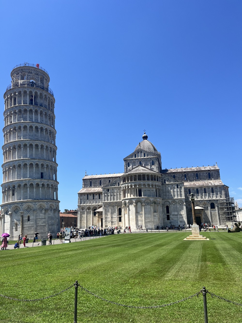 Пиза — это не только падающая башня! (10/25)