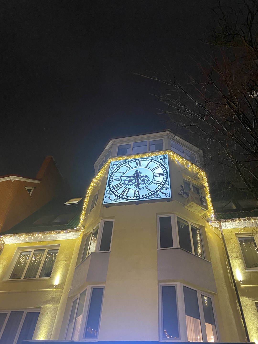 Все здорово. Водитель и экскурсовод просто огонь,по пути на экскурсию разыграли еще ваучеры на пиво в ресторане хмель. Я выиграла 2 бокала 😃