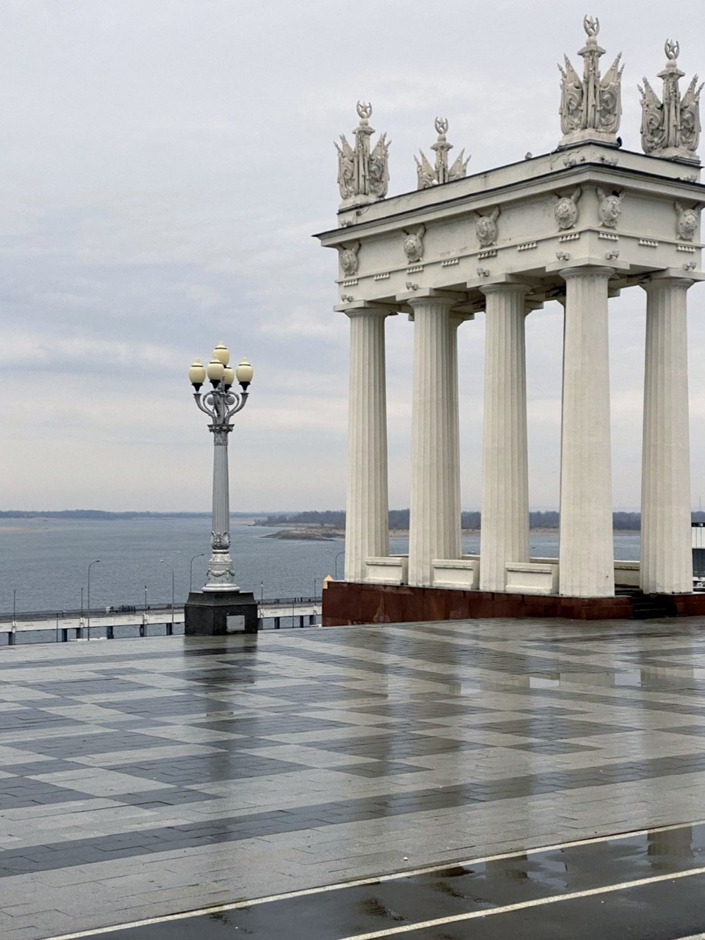 Прогулка-викторина по Центральной набережной Волгограда (7/7)