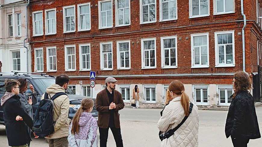 Куда сходить с ребенком в сергиевом посаде. Сергиев посад экскурсии. куда сходить в сергиевом посаде. экскурсии по сергиеву посаду групповые. красные палаты сергиев посад.