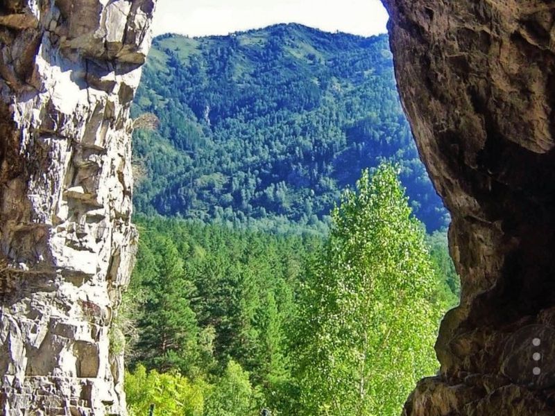 «Бирюзовая Катунь»: водопад, пещеры и горная пасека (8/11)