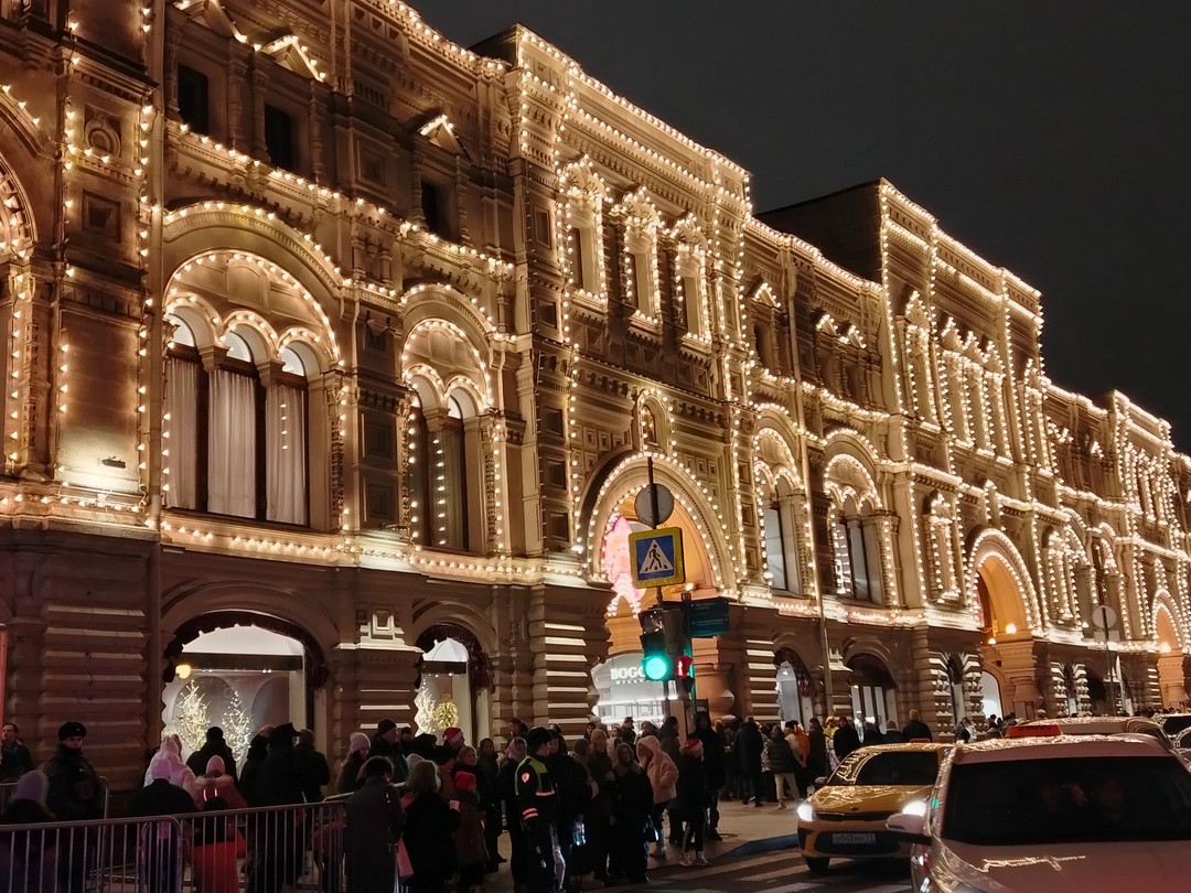 Новогодняя Москва: групповая автобусная экскурсия (Петрова)