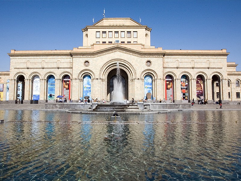 Автобусная экскурсия по Еревану: все грани солнечной столицы (11/14)