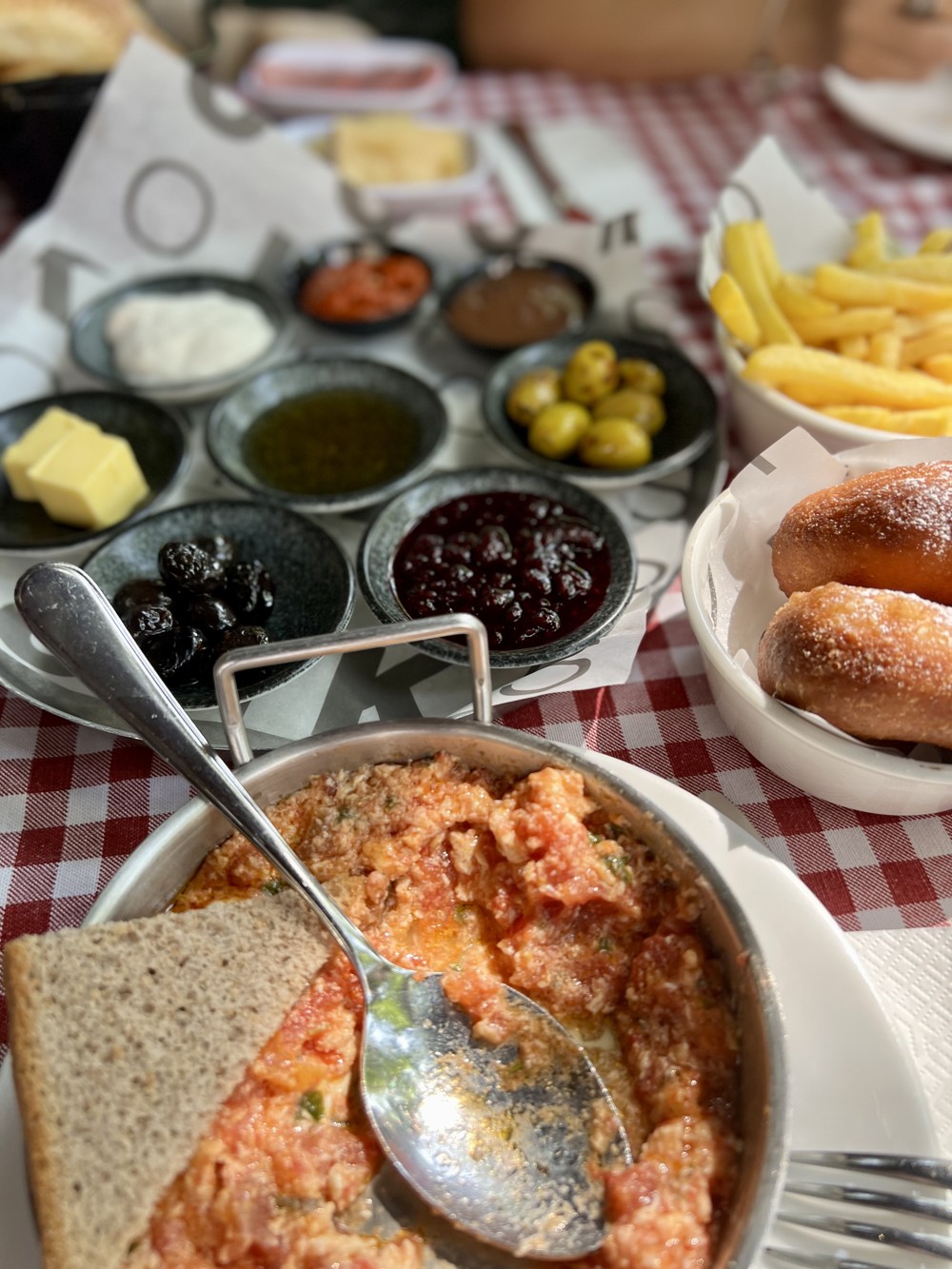 Баку по максимуму + самый вкусный завтрак в городе (2/21)