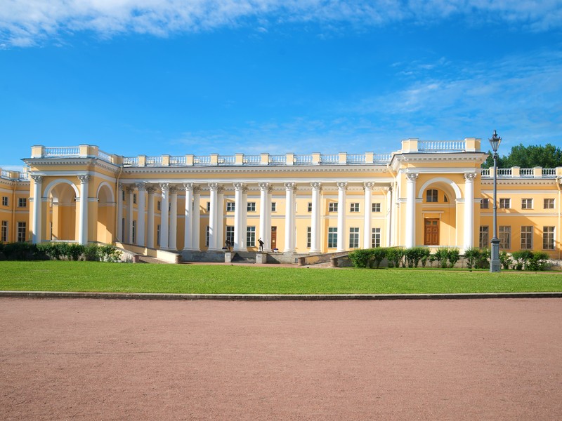 Александровский дворец