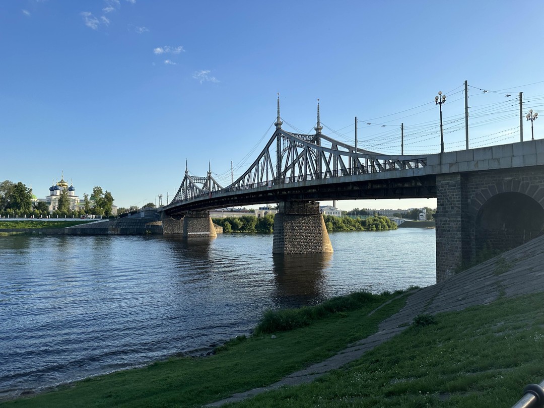 Прогулка по твери. Прогулки по твери. Обзорная экскурсия по твери «тверь-городок – петербурга уголок. Прогулки по твери. Императорский путевой дворец тверь сверху.