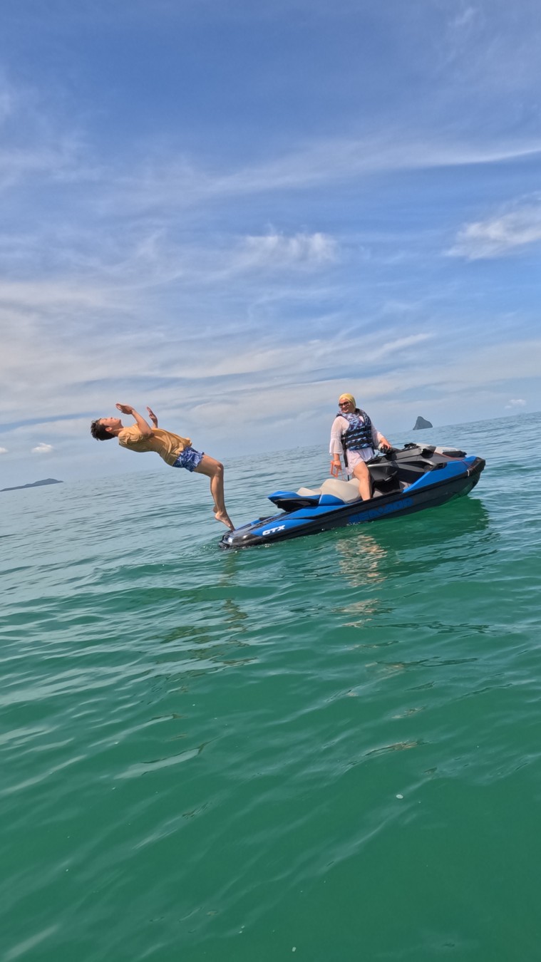 По райским островам — на премиальных гидроциклах (6/10)