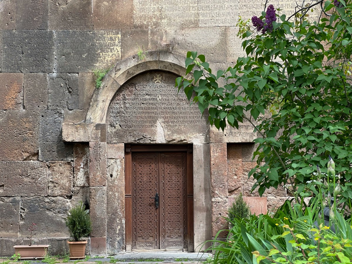 Фотопутешествие по живописным окрестностям Еревана (6/11)