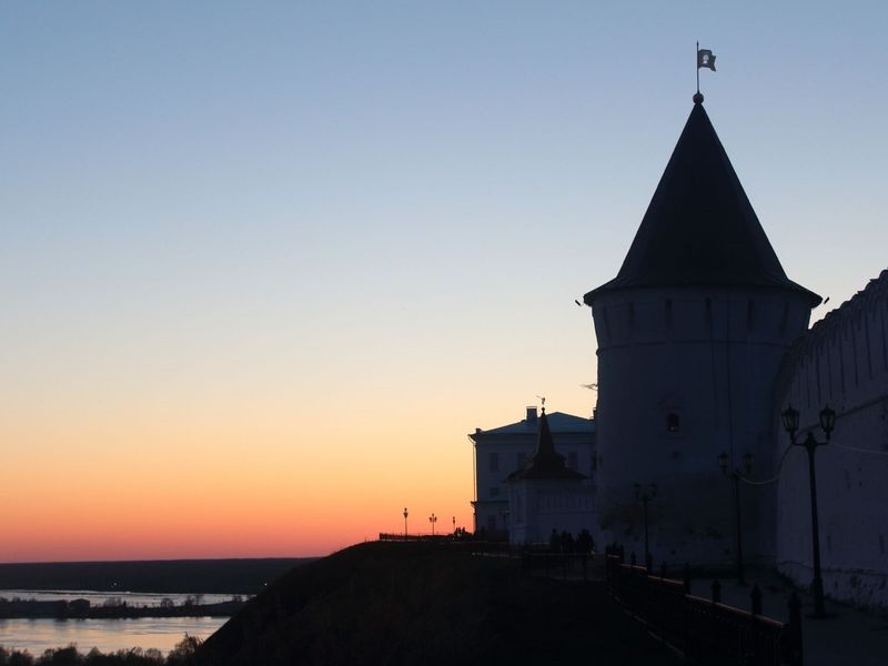 Легенды Тобольска: вечерний променад + ночь в Тюремном замке (5/12)