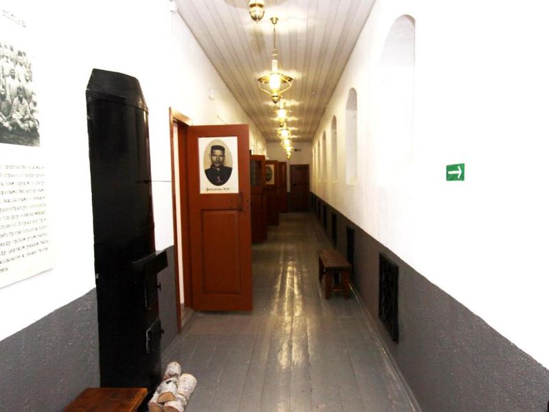 Легенды Тобольска: вечерний променад + ночь в Тюремном замке (6/12)