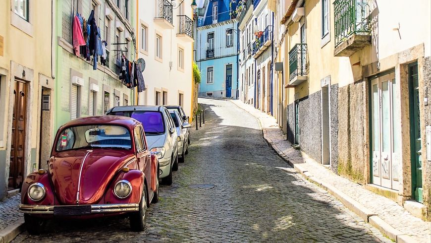 Авто в португалии. Португальские марки машин. Португалия машины. Авто в португалии. Португальские автомобили.