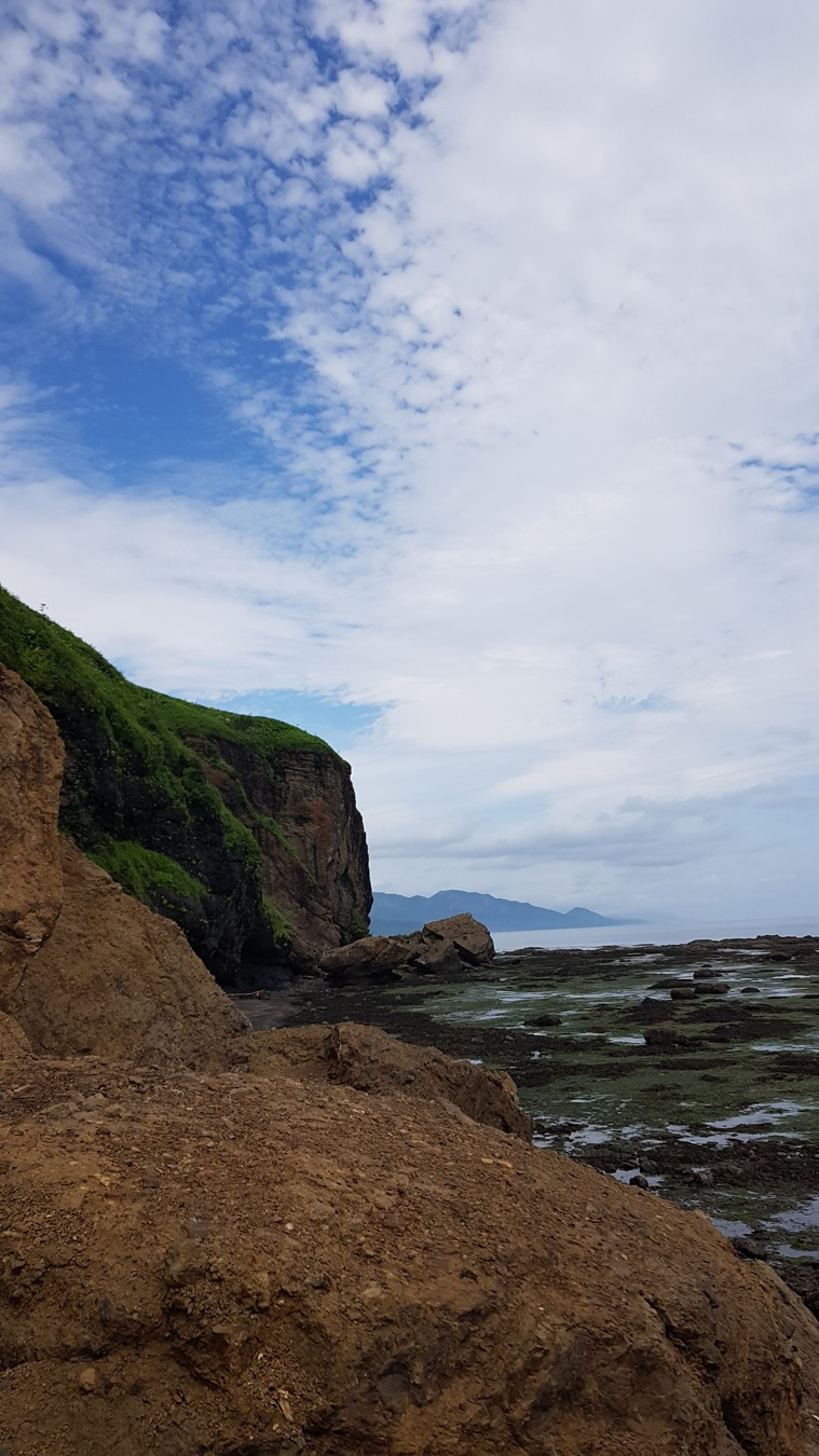 Другая сторона хребта Жданко: бухты, скалы, водопады (12/15)