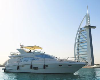 Фото 2 авторского тура - день 3 "Вечеринка на яхте и закрытый показ Art Dubai" Фото 2 авторского тура - день 3 "Вечеринка на яхте и закрытый показ Art Dubai"