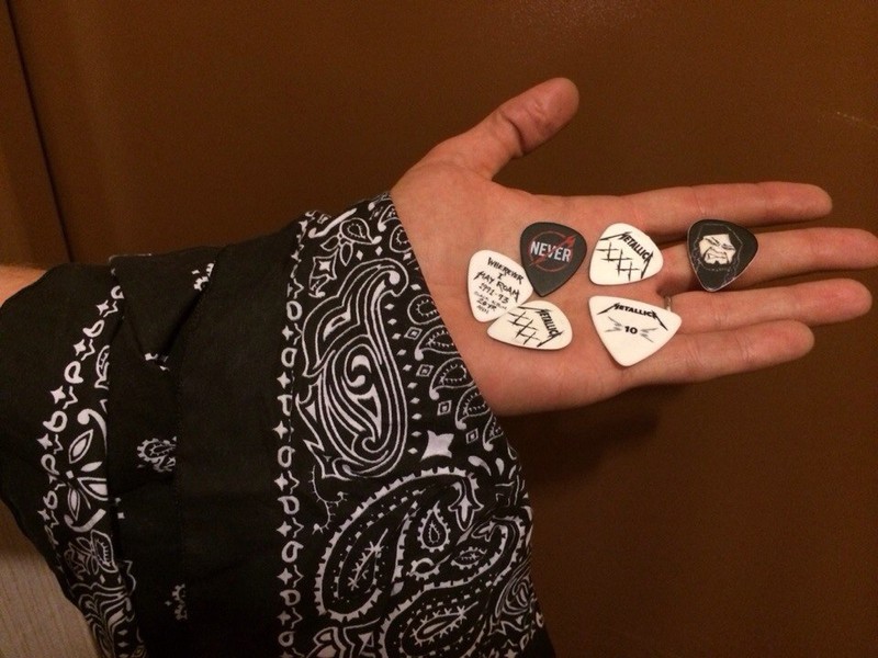 Экскурсия по музею рок-артефактов (9/10)